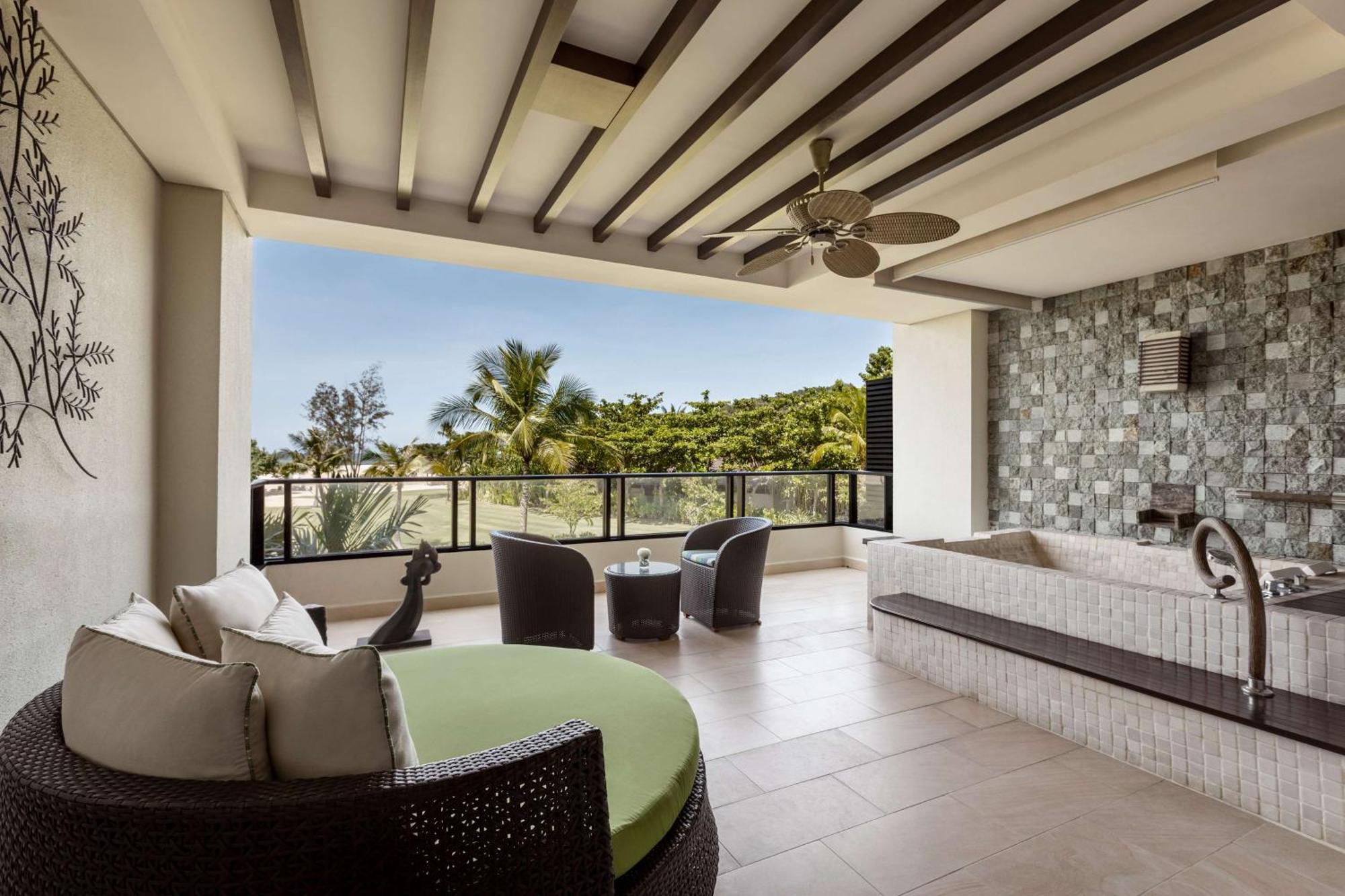 Ocean Wing Junior Suite Sea View Twin Room